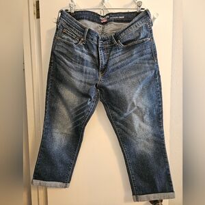 Womens Size 12  Denizen Levis Modern Crop Capris